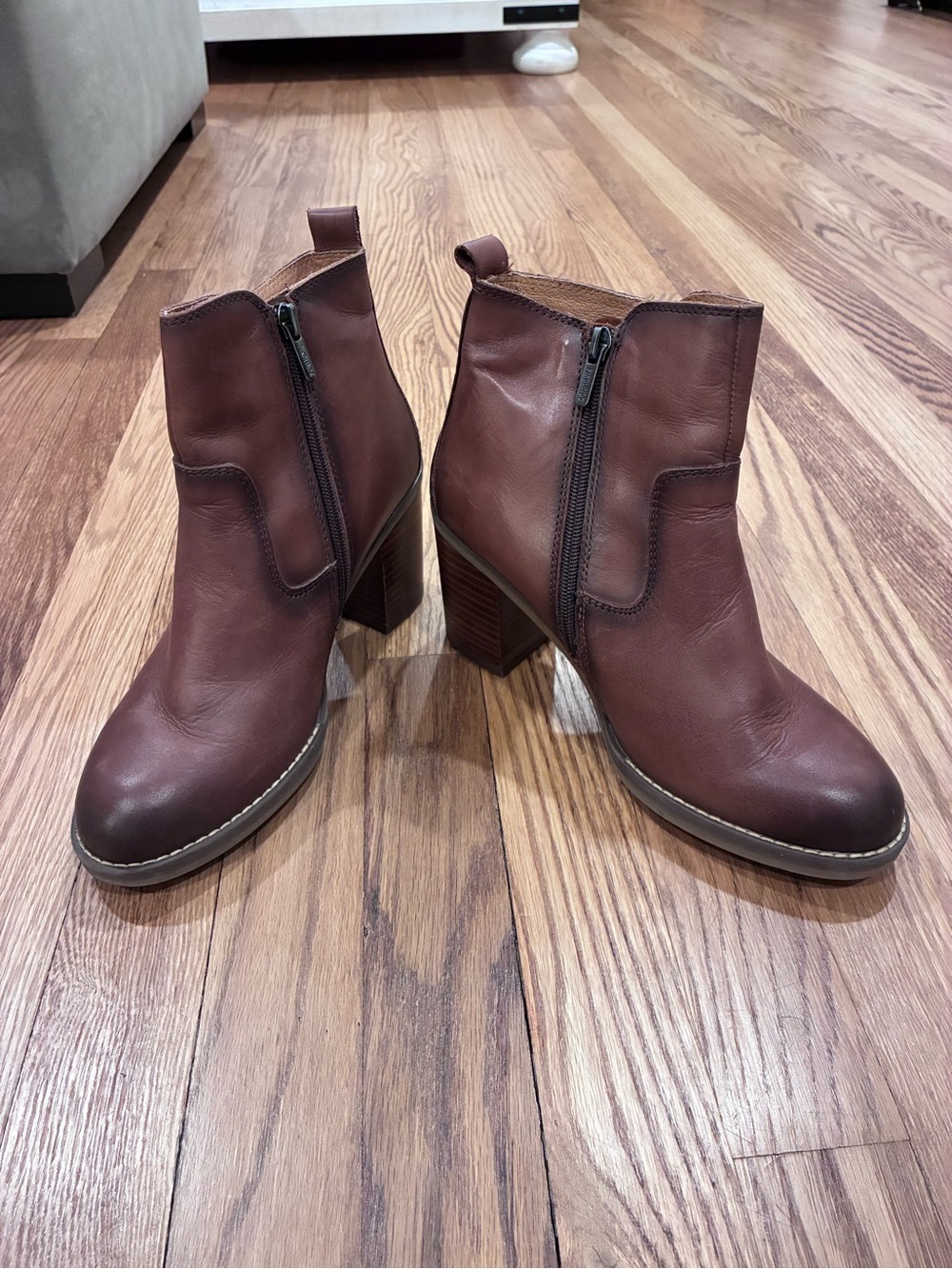 Pikolinos Chestnut Brown Leather Side-Zip Booties with Block Heel